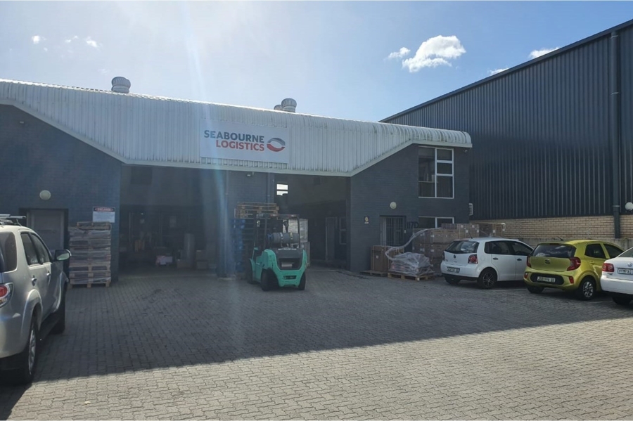 To Let commercial Property for Rent in Walmer Eastern Cape